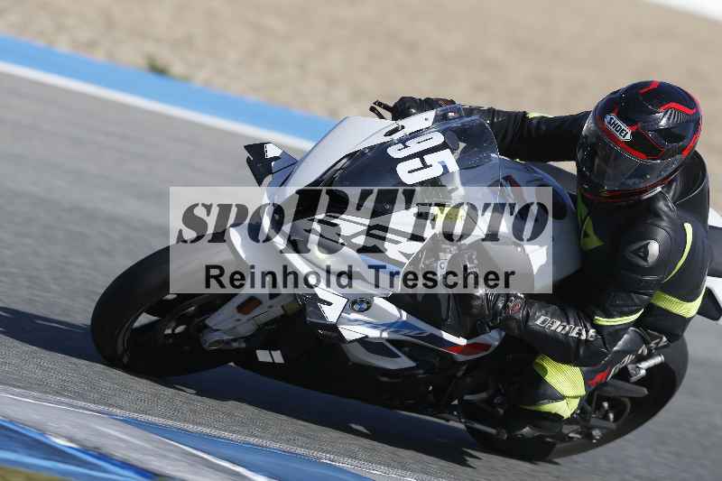 /Archiv-2024/02 29.01.-02.02.2024 Moto Center Thun Jerez/Gruppe gruen-green/95